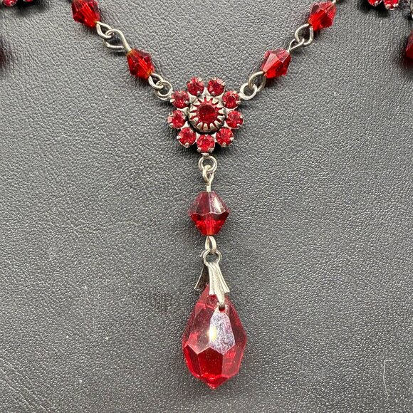 Red Rhinestone Faceted Beads Crystal Floral Y Drop Chain Necklace Silver Tone - Picture 5 of 7